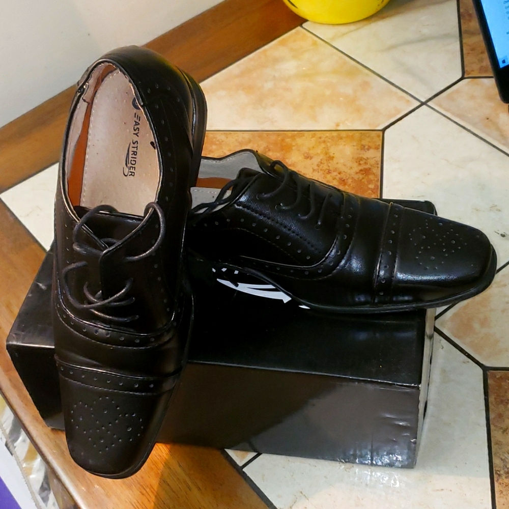 Easy stride boys dress shoes
